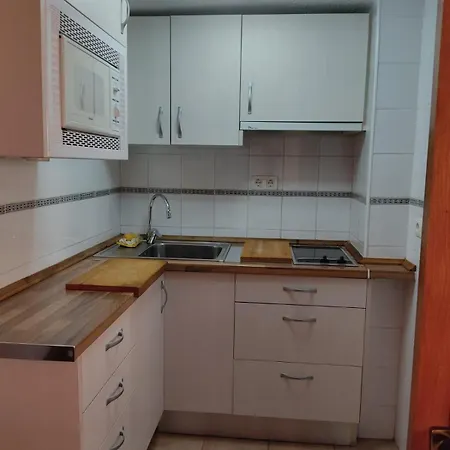 Apartment Zona Media Next Telesilla By Bluettravel *