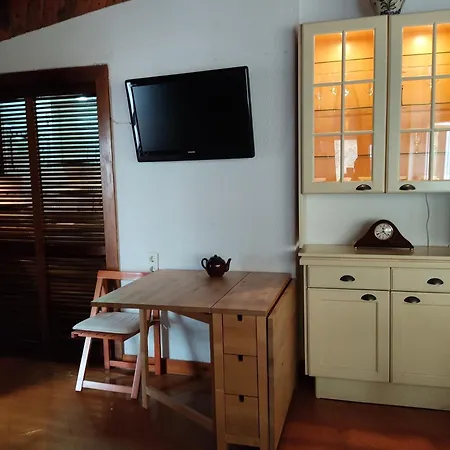 Apartment Zona Media Next Telesilla By Bluettravel *