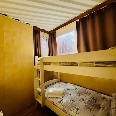 Apartment Zona Media Next Telesilla By Bluettravel *